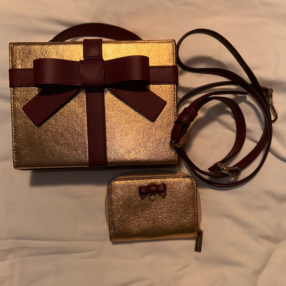 Kate Spade Wrapped Gift Crossbody Bag